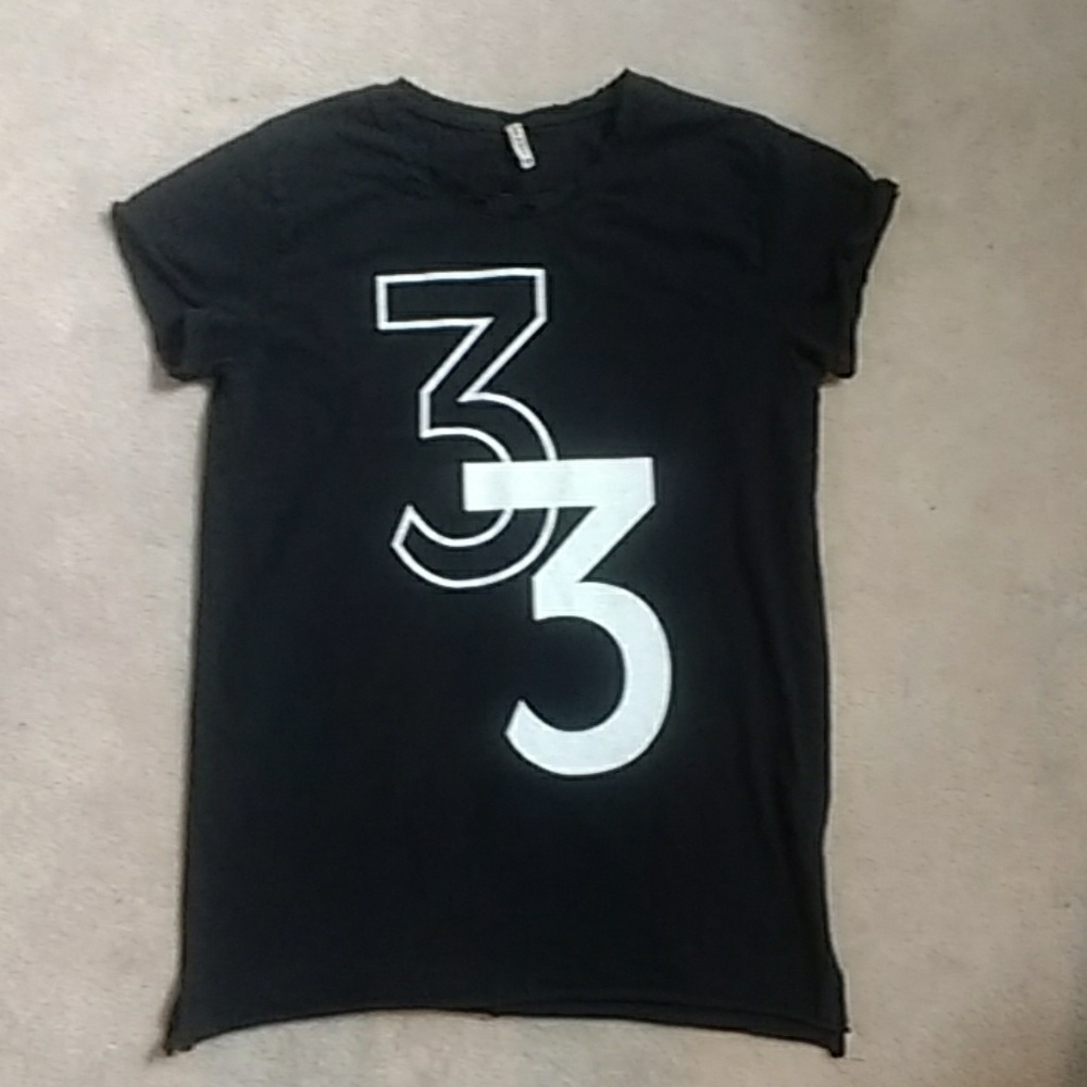 LF Emma and Sam "33" Number Graphic Oversized Tee